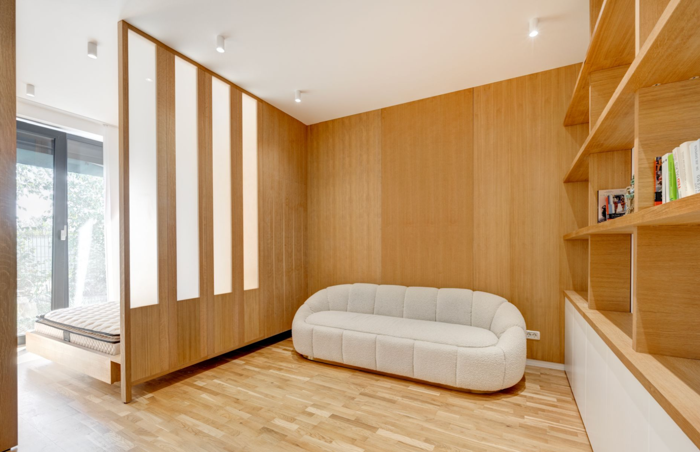 Studio The Ivy — Jandarmeriei / Băneasa