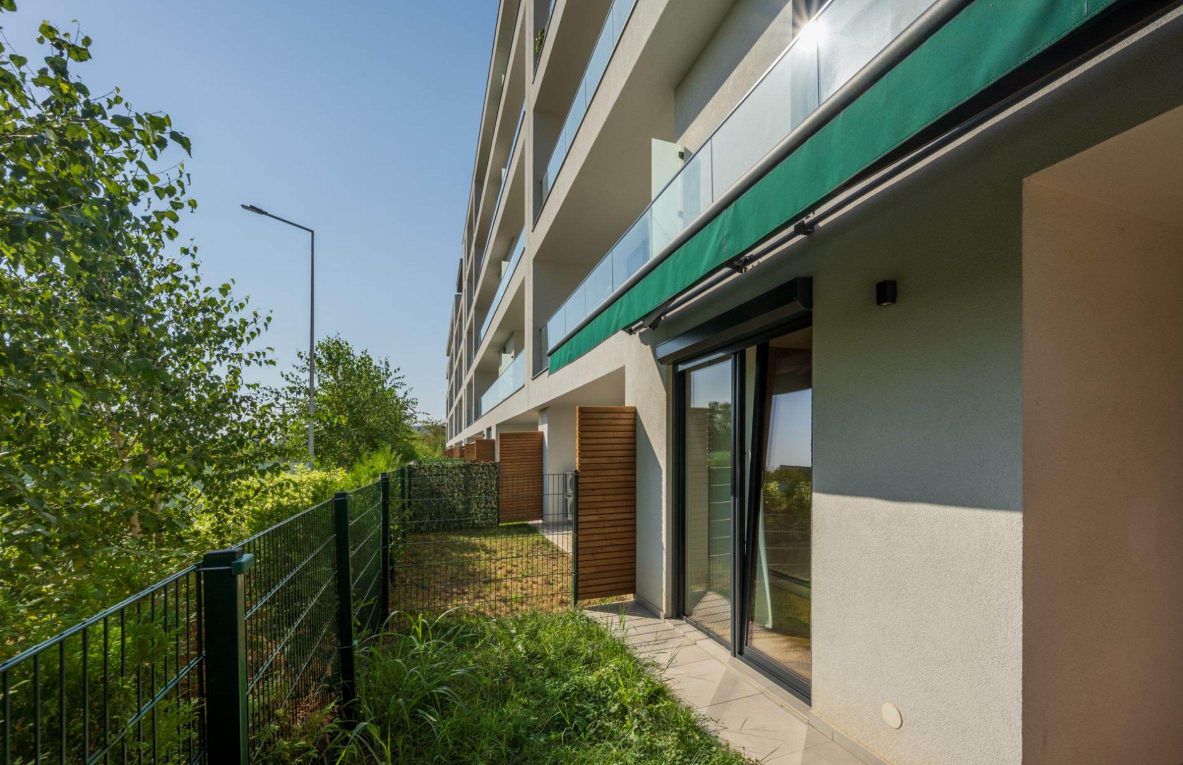 Studio The Ivy — Jandarmeriei / Băneasa